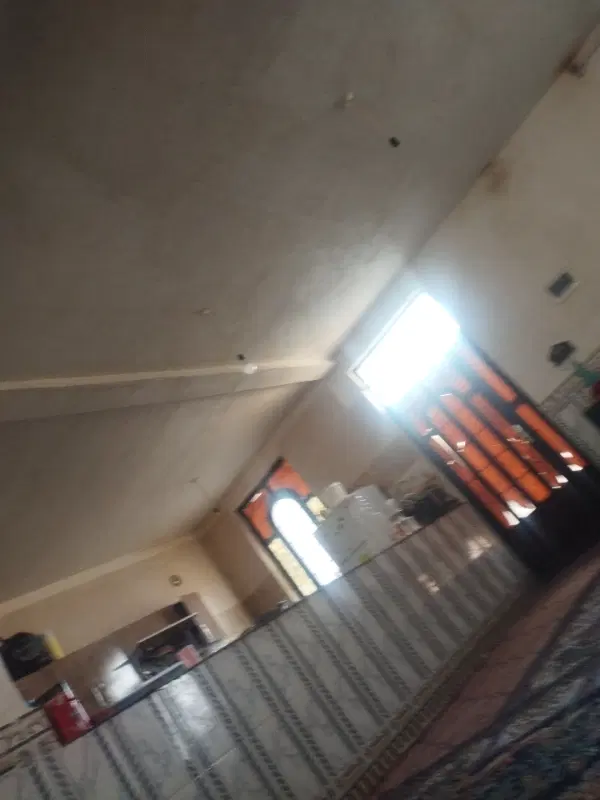 همخونه خانم میخام
