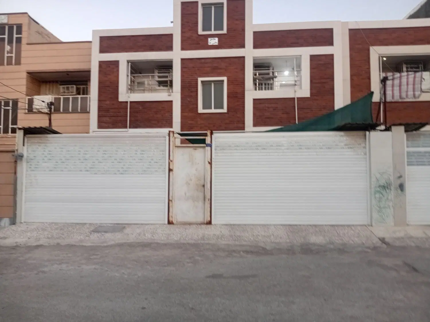واحد همکف نوساز وام دار