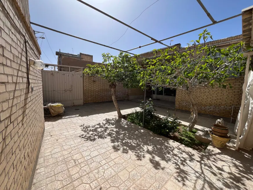 فروش خانه ویلایی ۲۰۰ متری