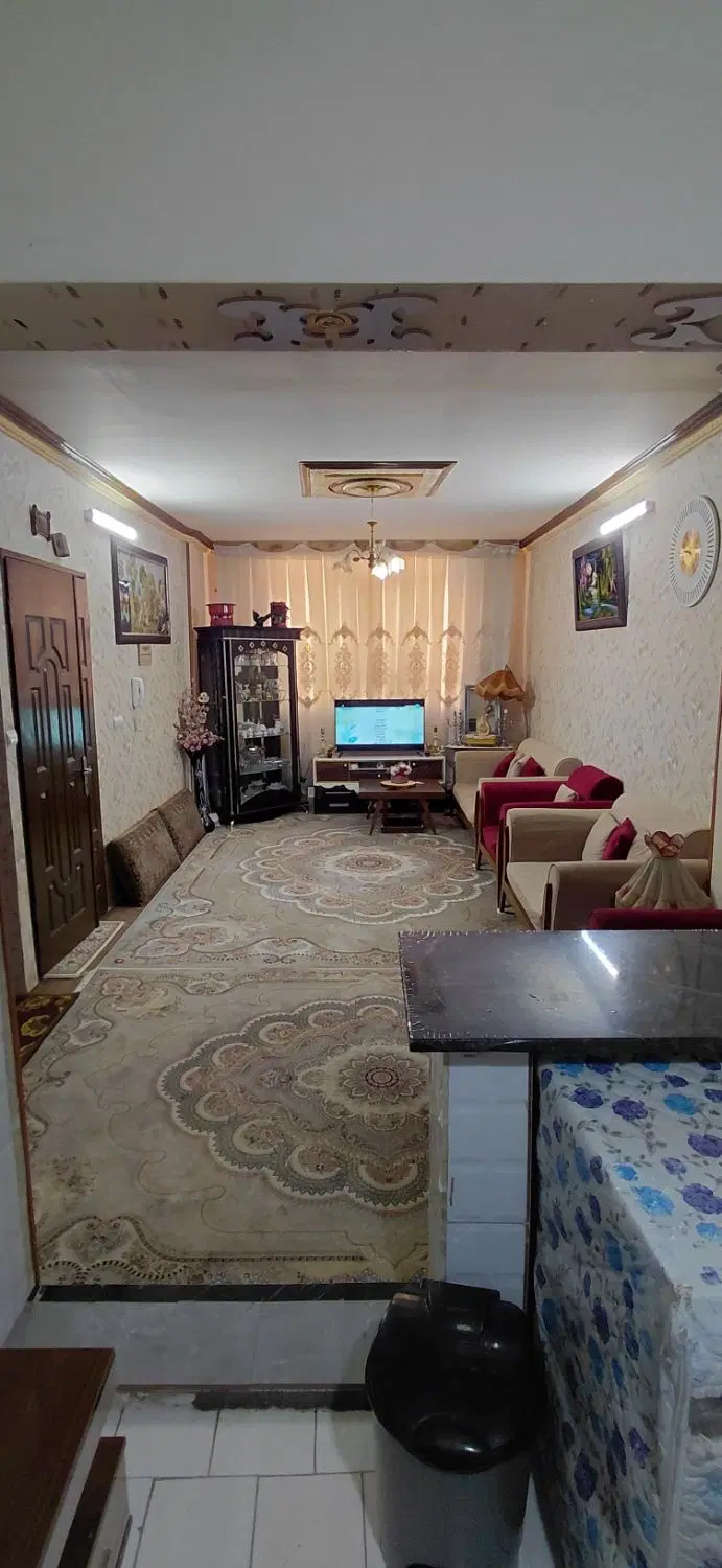 آپارتمان 67 متری حاشیه وحید
