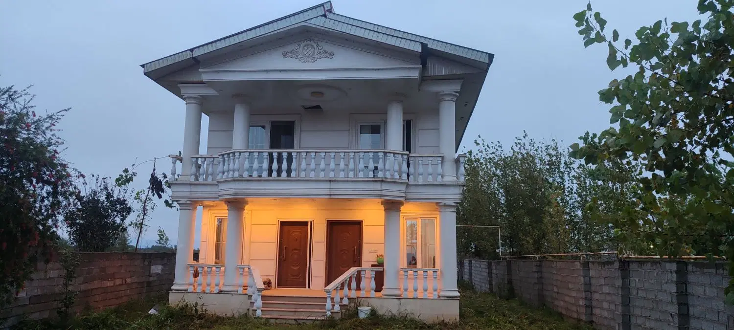ویلای ساحلی ۷۵۰متری با بنا ۲۰۰متری دوبلکس