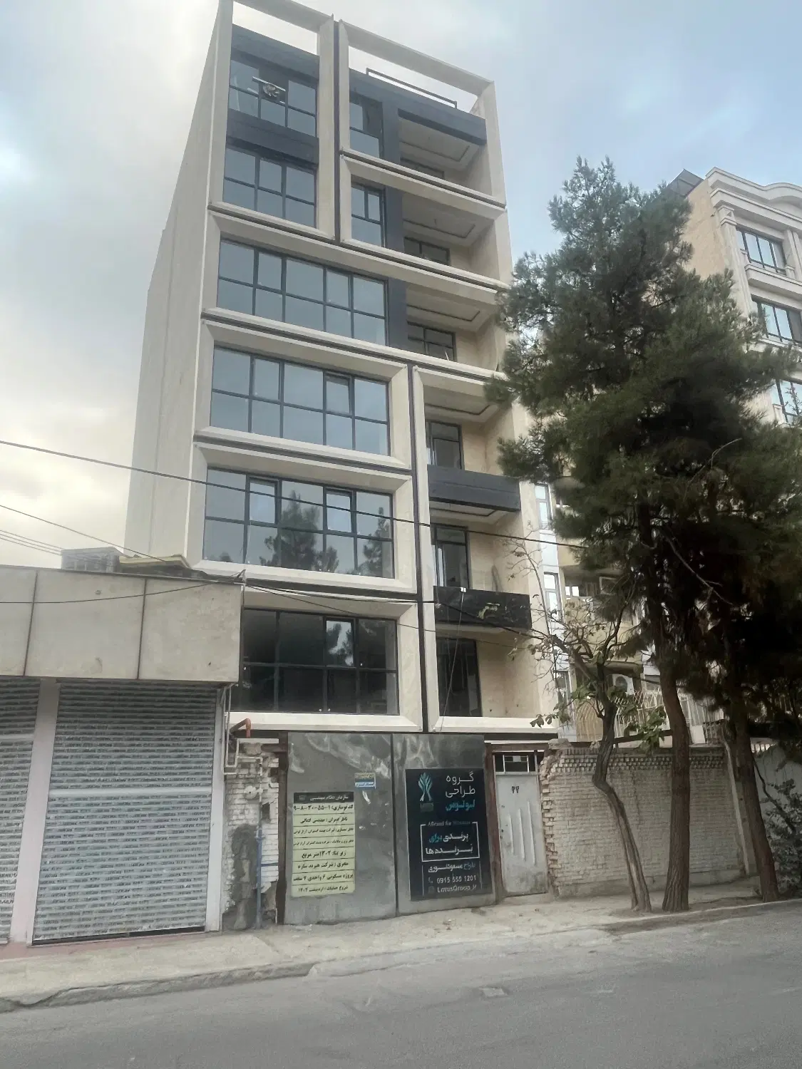 ۱۸۵ متر سه خواب فلاحی ۳۸