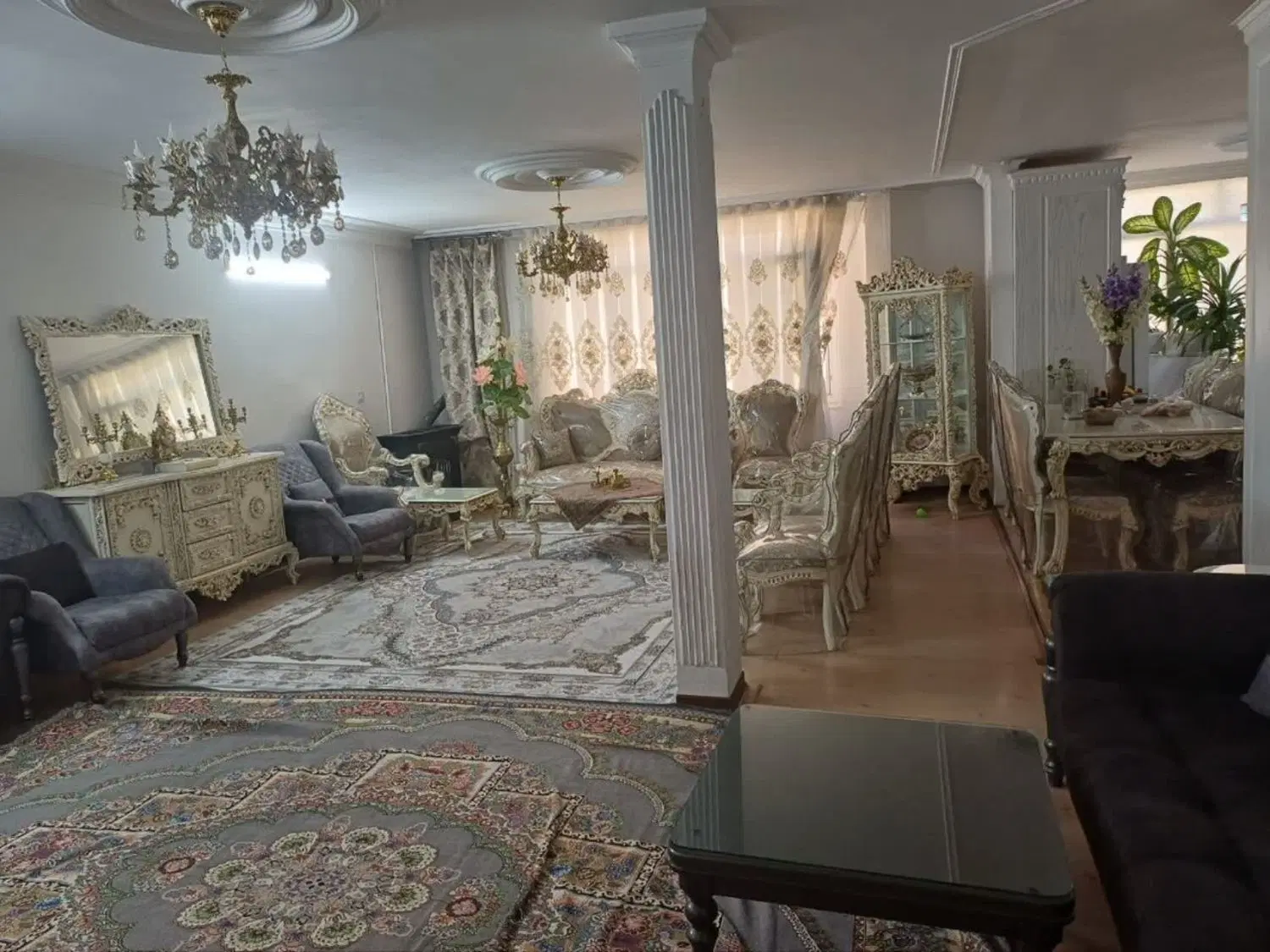 آپارتمان ۱۳۰ متری ۶ واحدی