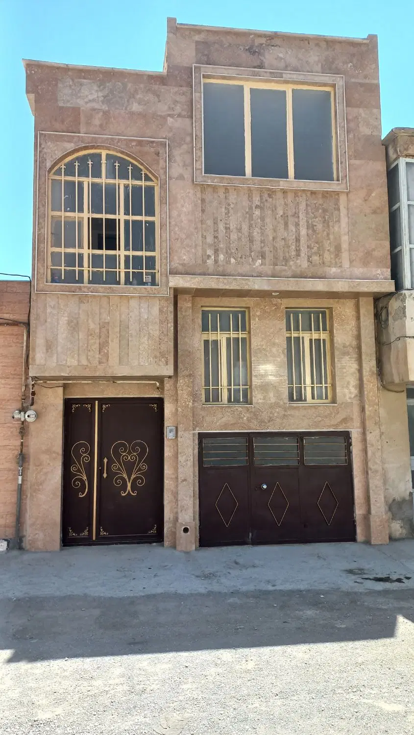 خانه دوطبقه جاده قدیم