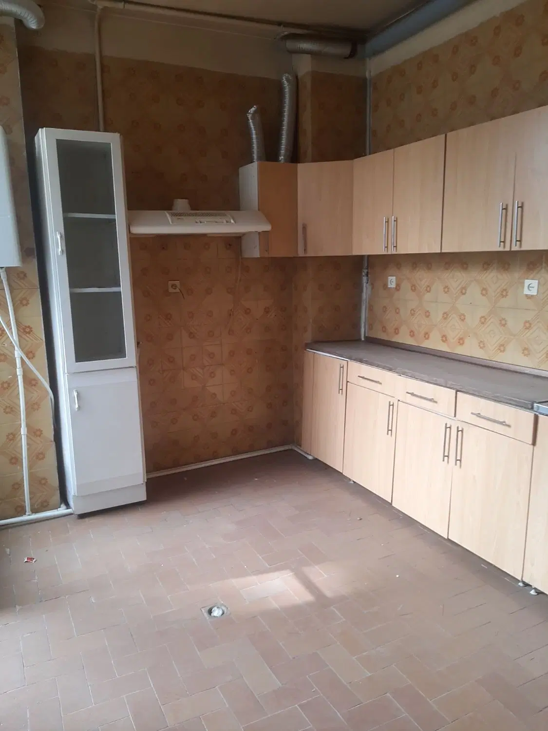 ۲۲۵ متر خانه ویلایی ۳ طبقه بنا