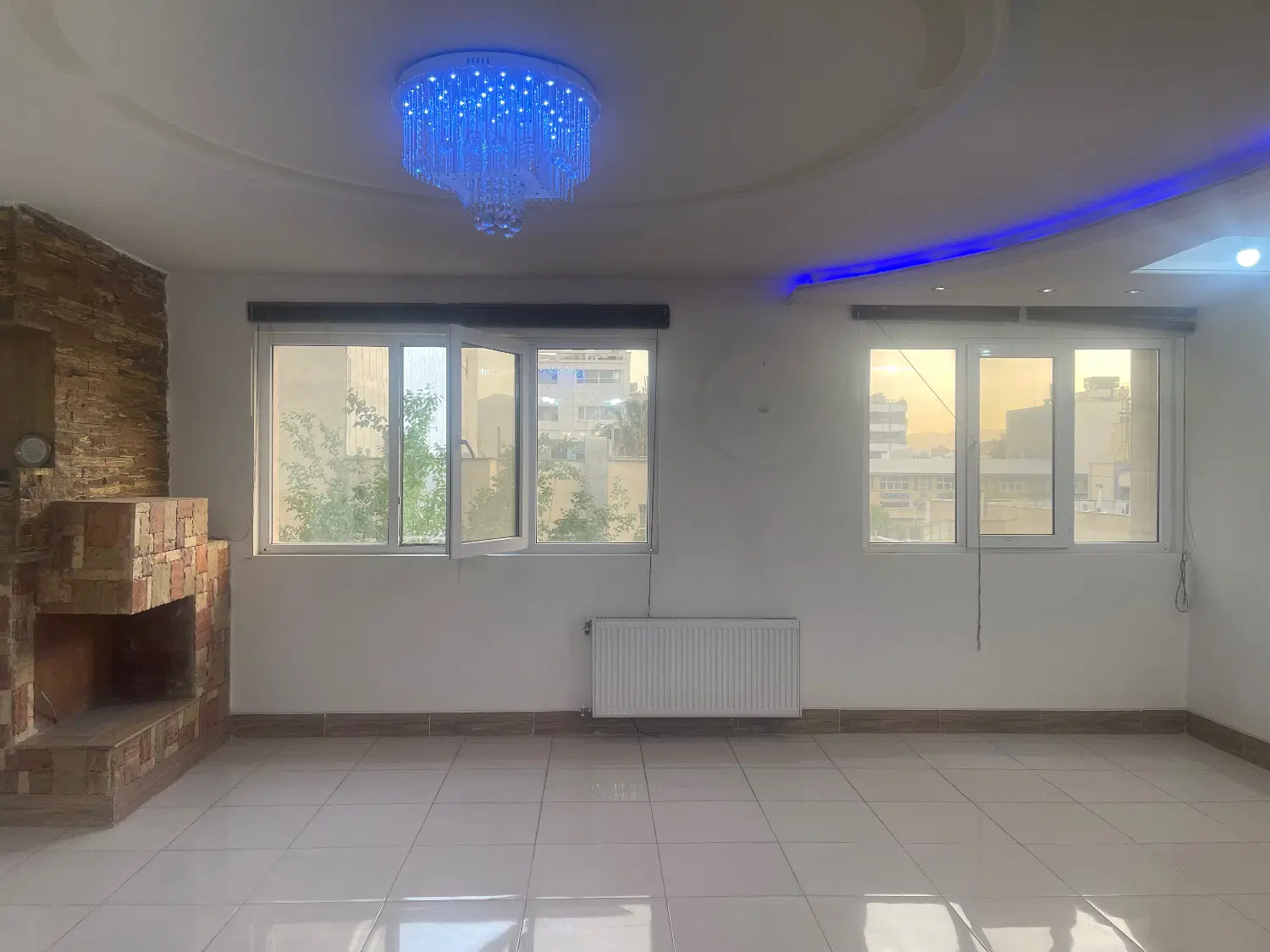 ۳ خواب سالن بزرگ محلاتی