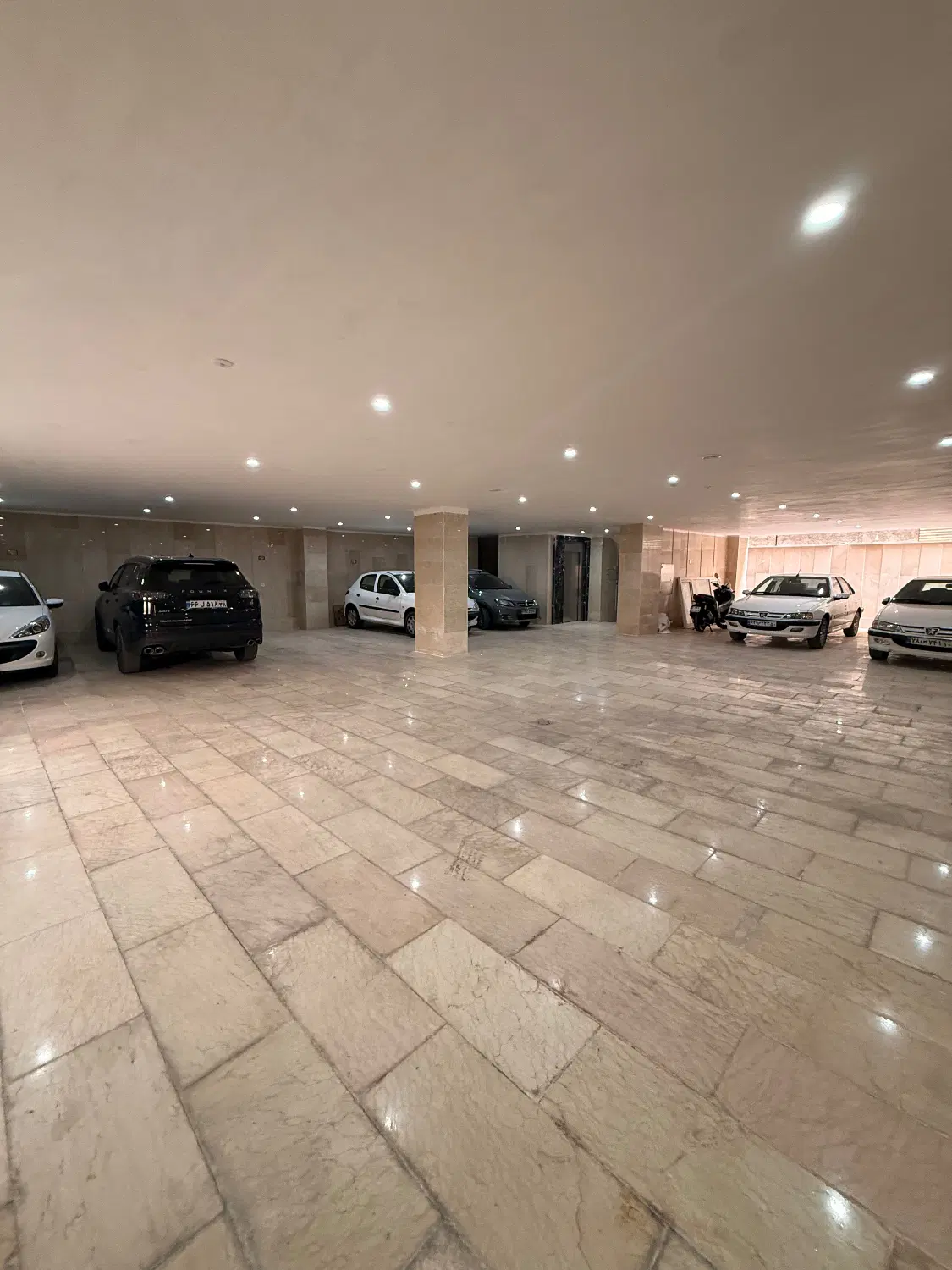 واحد برای فروش
