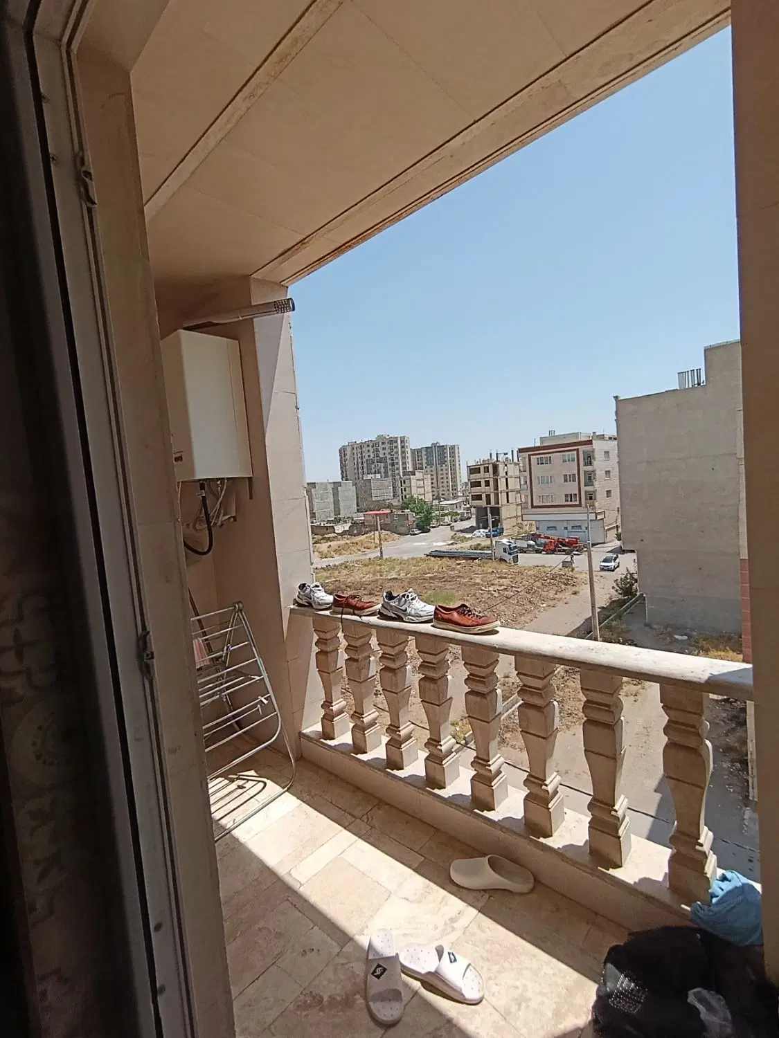 اجاره یک واحد مسکونی طبقه دوم