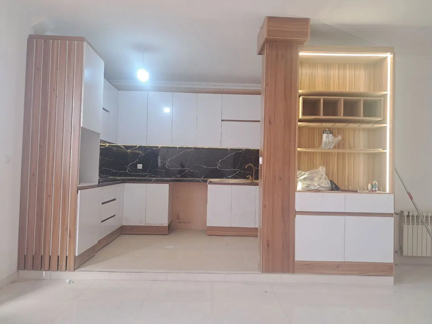 ۱۲۰ متری عروس دامادی