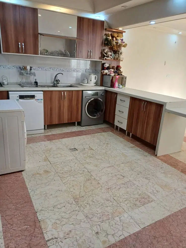 واحد مسکونی طبقه اول