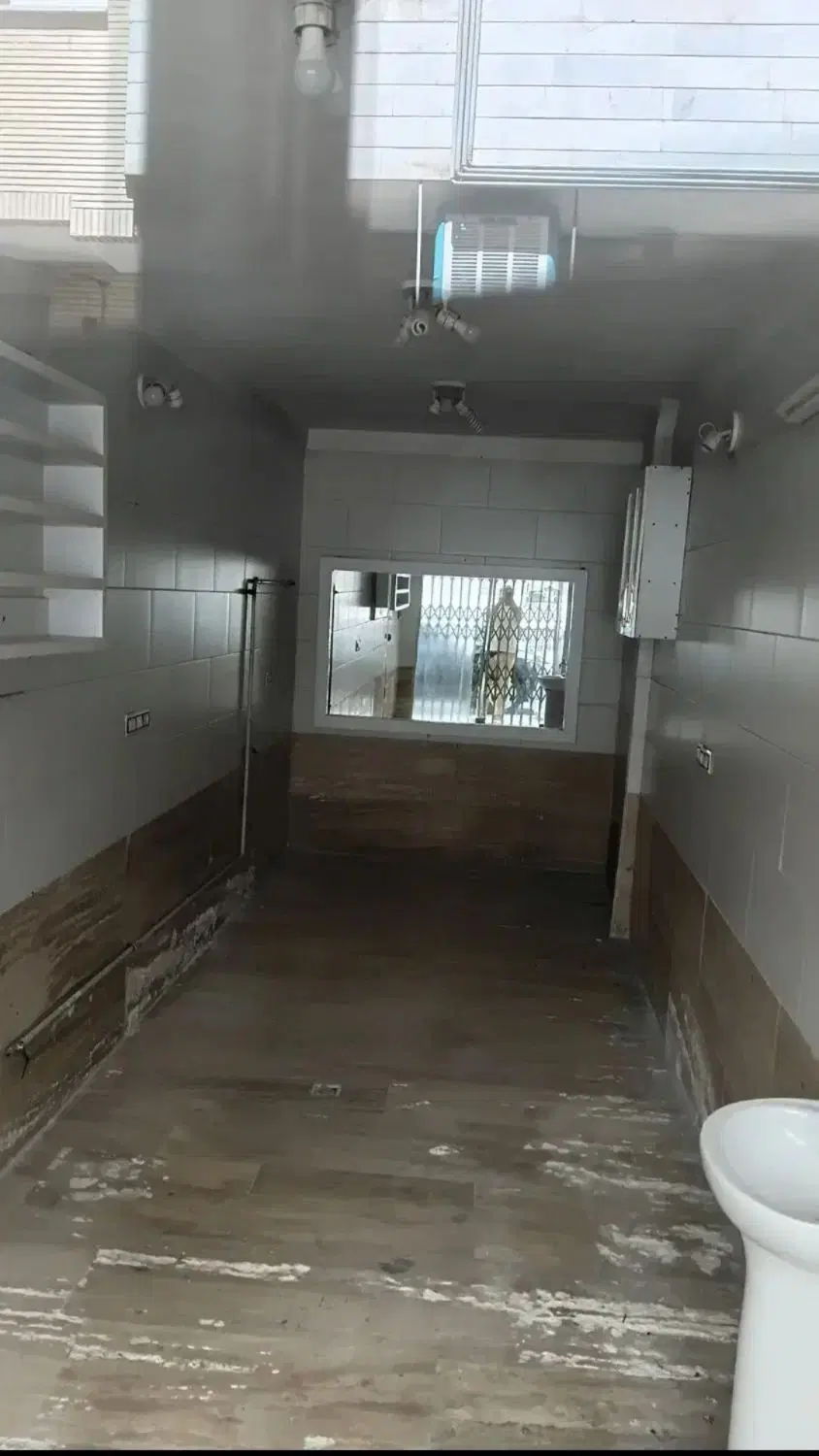 مغازه ۱۶ متری