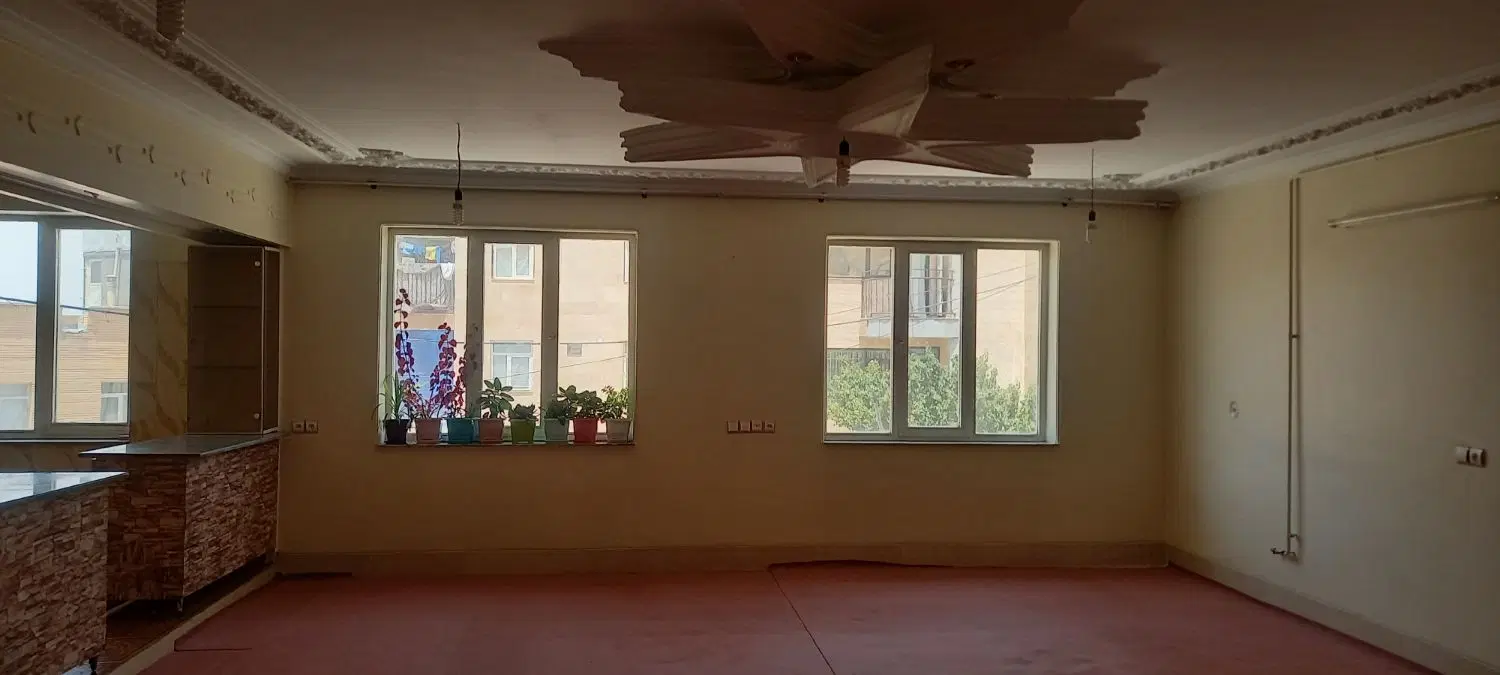 خونه ۱۴۰ متری شیک بزرگ خیابان ستاره رهن کامل۷۰۰