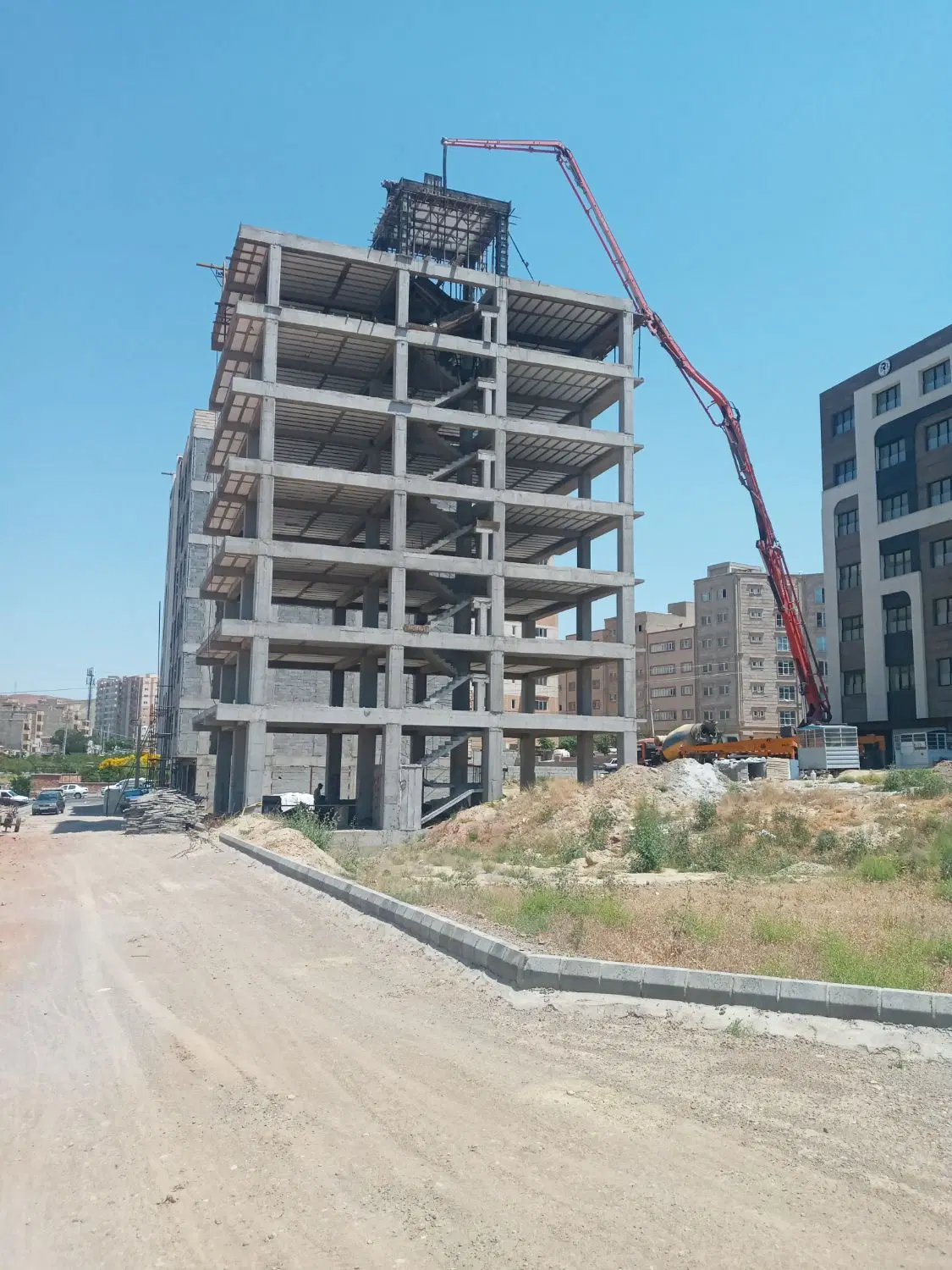 خواهان مشارکت و مدیریت پیمان در ساخت