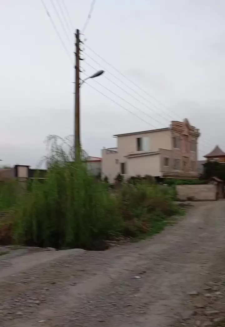 زمین ۲۰۲متری با سند تک برگ