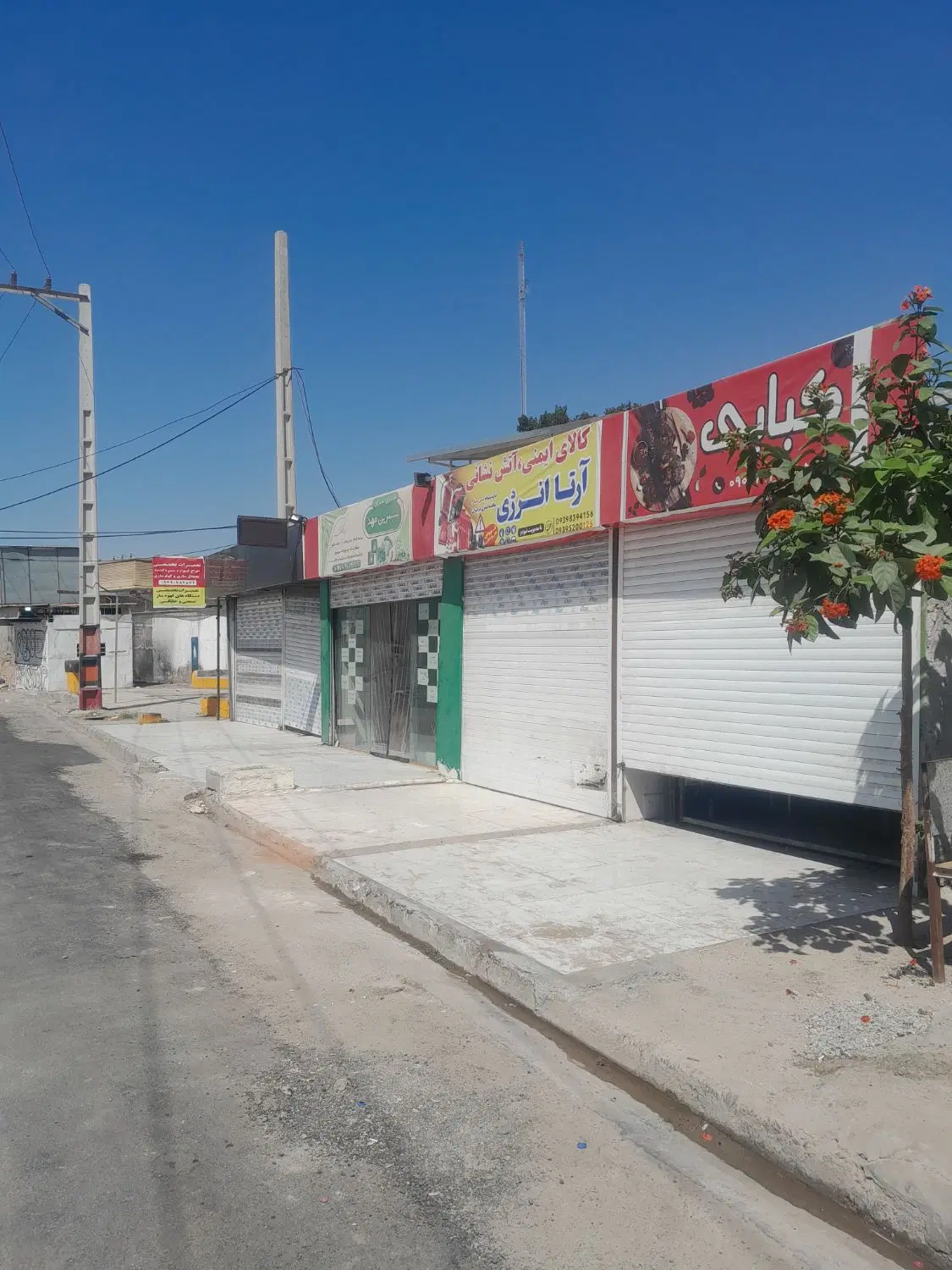 اجاره یک باب مغازه واقع در۲۲بهمن خیابان نمایشگاها