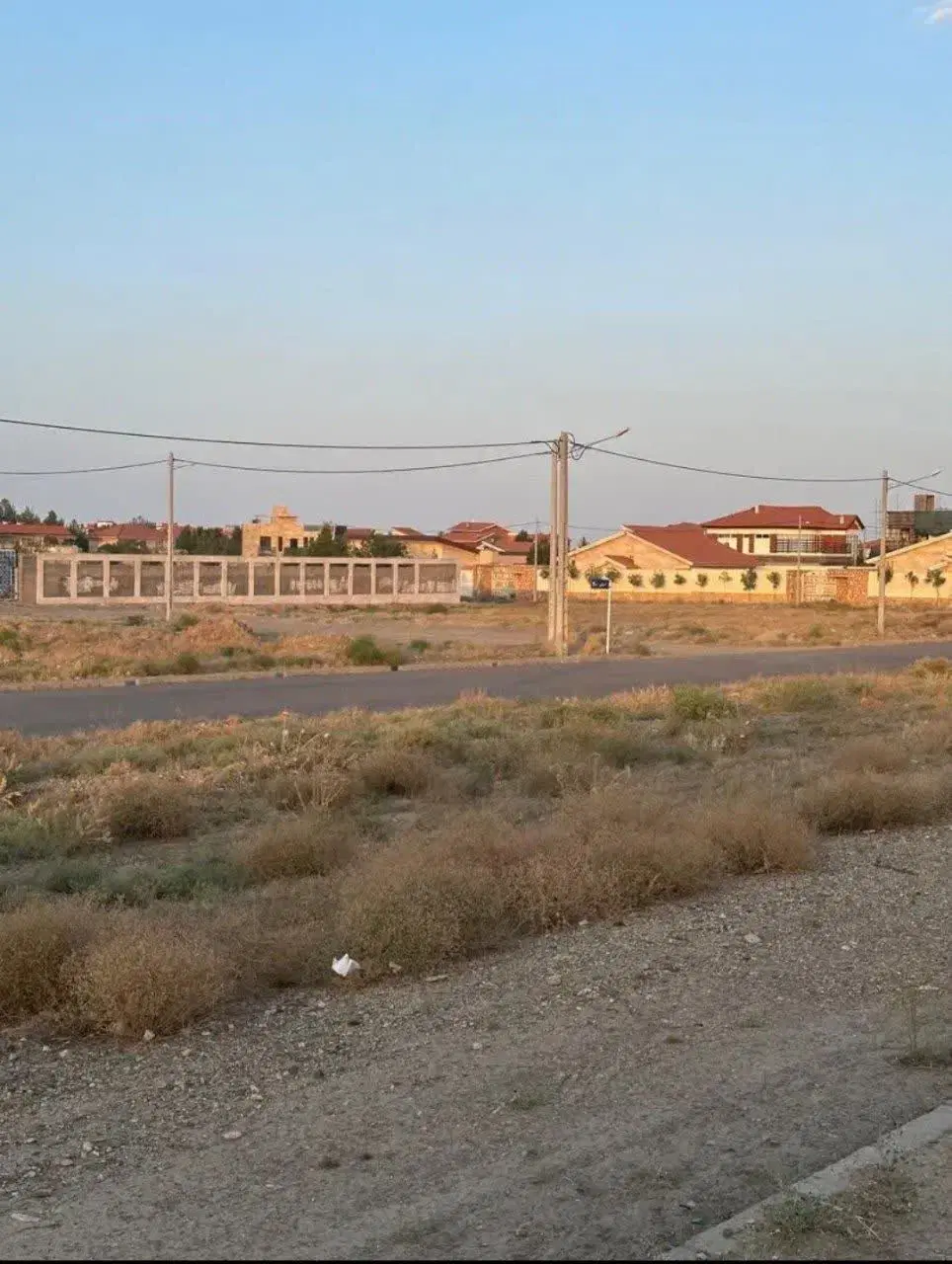 سنگ سفیدگلبهارکنارمیدان_ کاربری تجاری درآینده