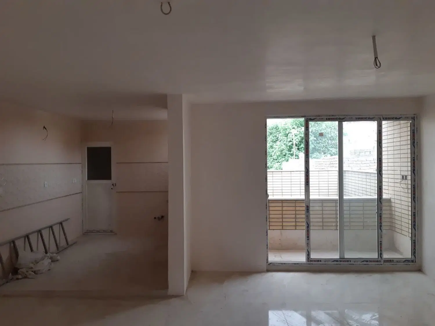 منزل دوطبقه دربست ویلایی