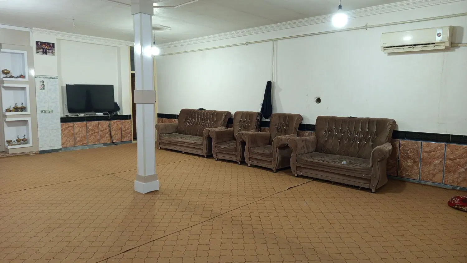 خانه در زیر نهر طوراب کوچه 23