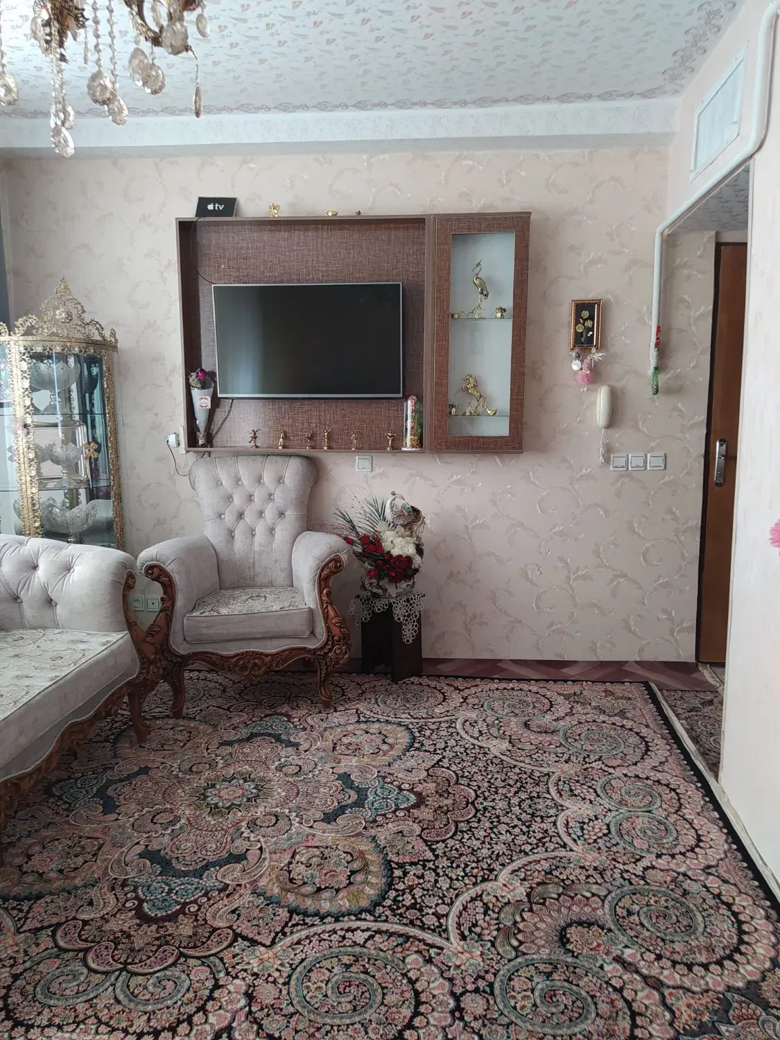 آپارتمان ثمین دوخوابه (سوم غربی)