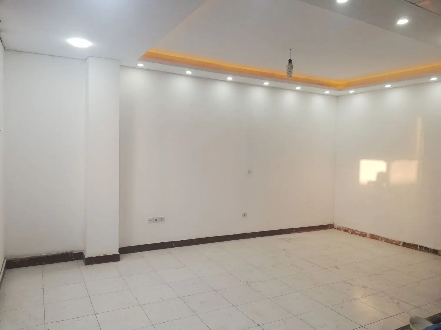 50متر خوش نقشه+آسانسور +انباری+پارکینگ