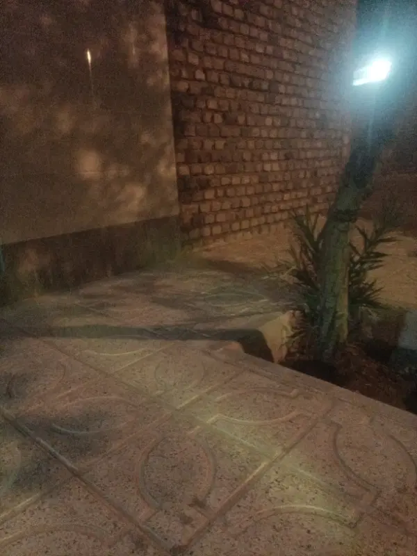 باسلام خانه جلو قواره فروشی