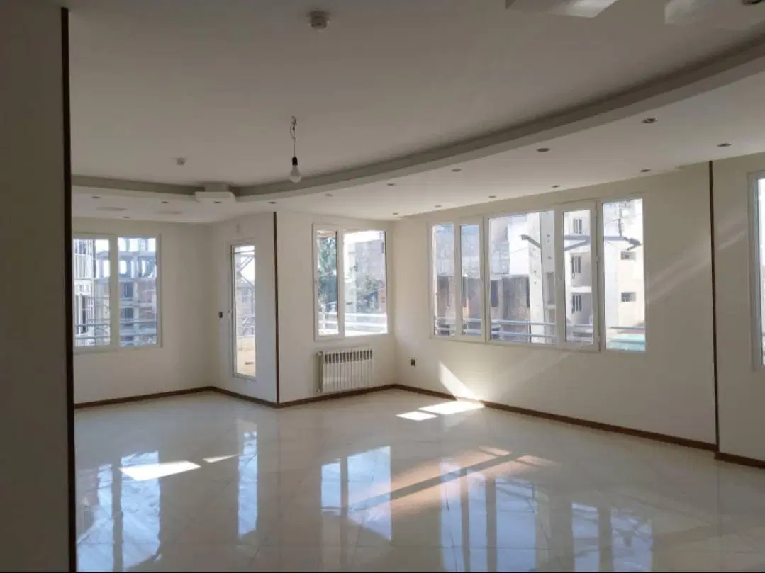 همخونه ۹۵ متر رفیعی همکف