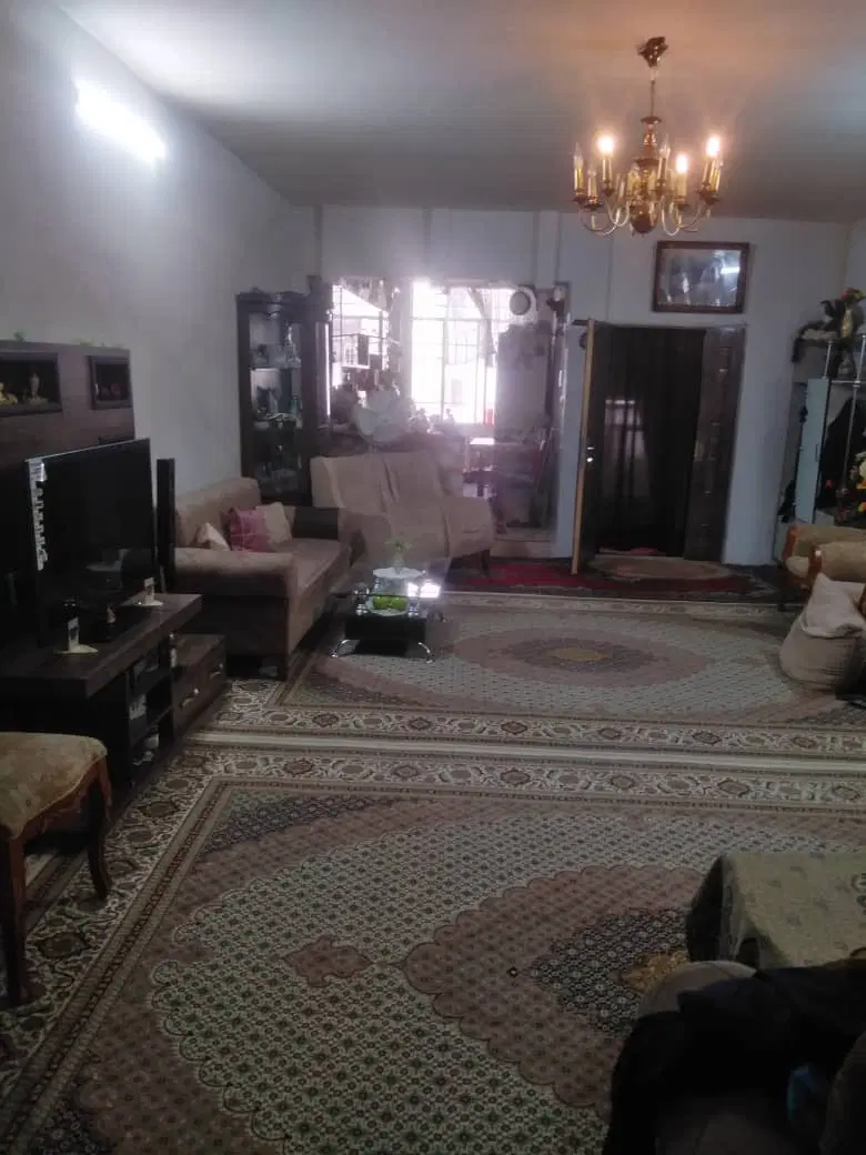 فروش دو واحد منزل مسکونی و یک واحد مغازه تجاری