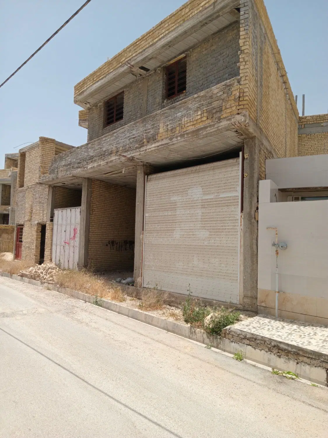 مغازه فروشی