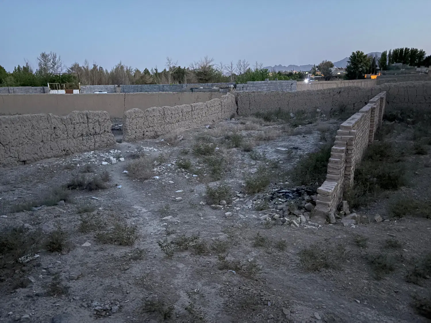 فروش ۲۰۰ متر زمین در بلوار اصفهانک، گلستان ۲۹