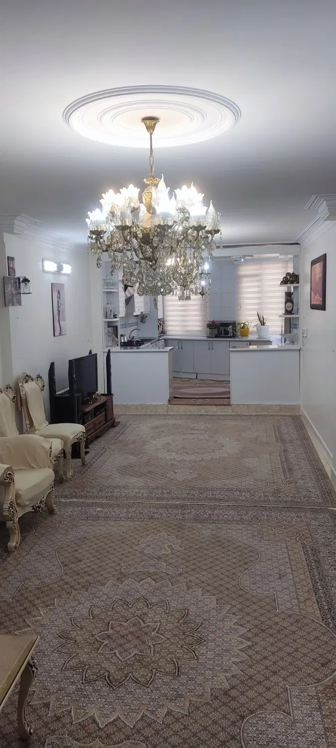 آپارتمان 87متری پارکینگ دار، خوش نقش و تمیز