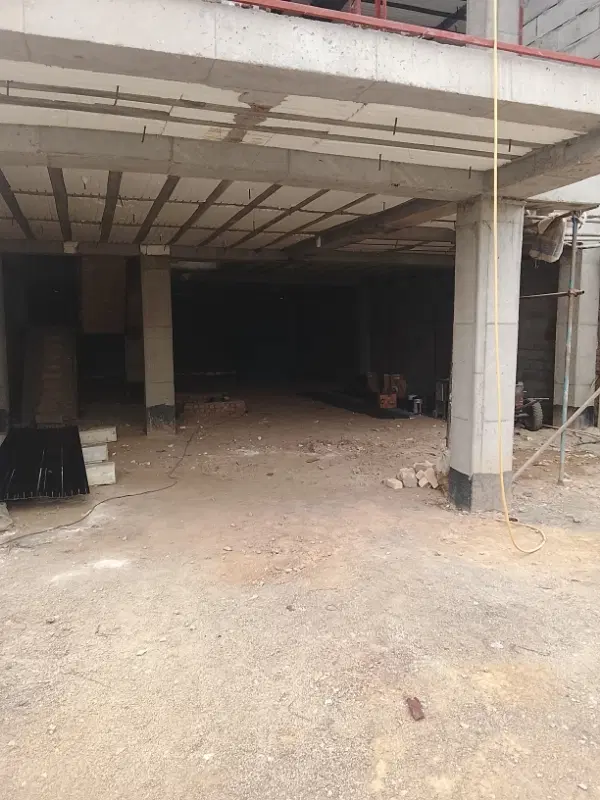۵۰۰ متر بر ابوطالب جنوبی ۵ طبقه رو پیلوت