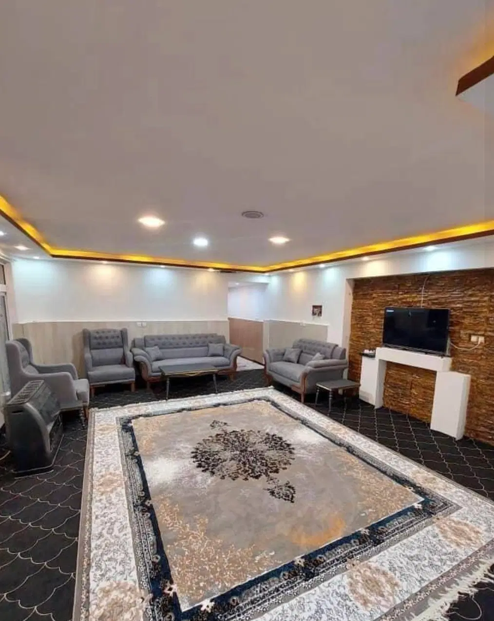 استخردار سرپوشیده