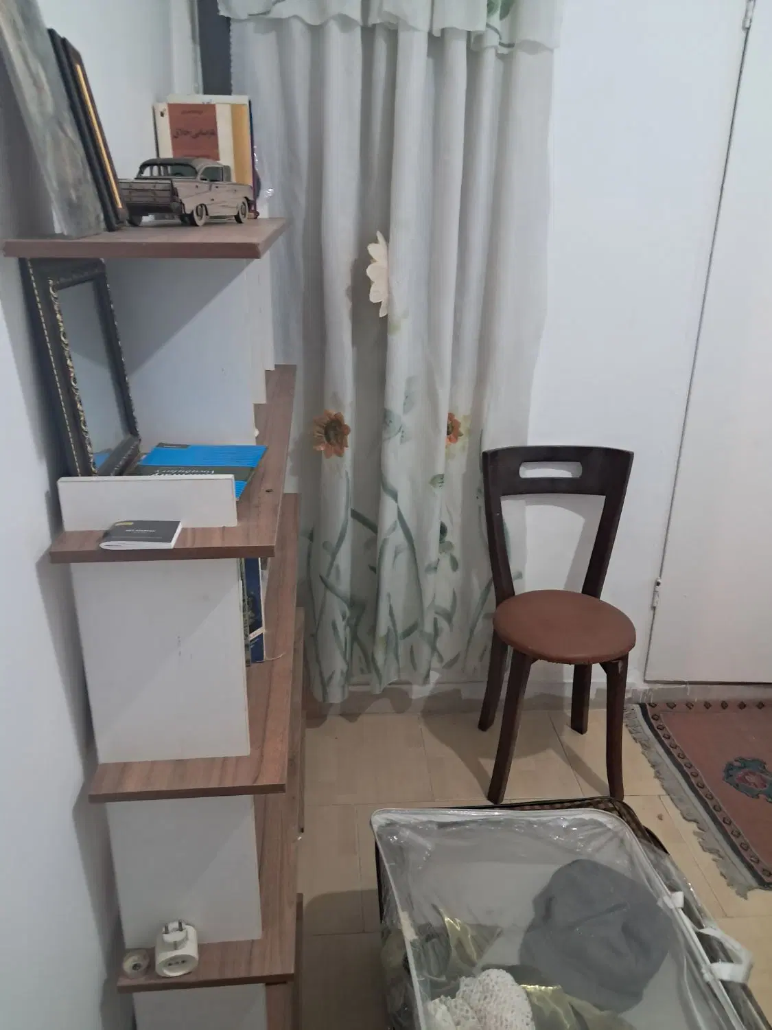 2خواب درختی روبرو امیران پارکینگ مشاع