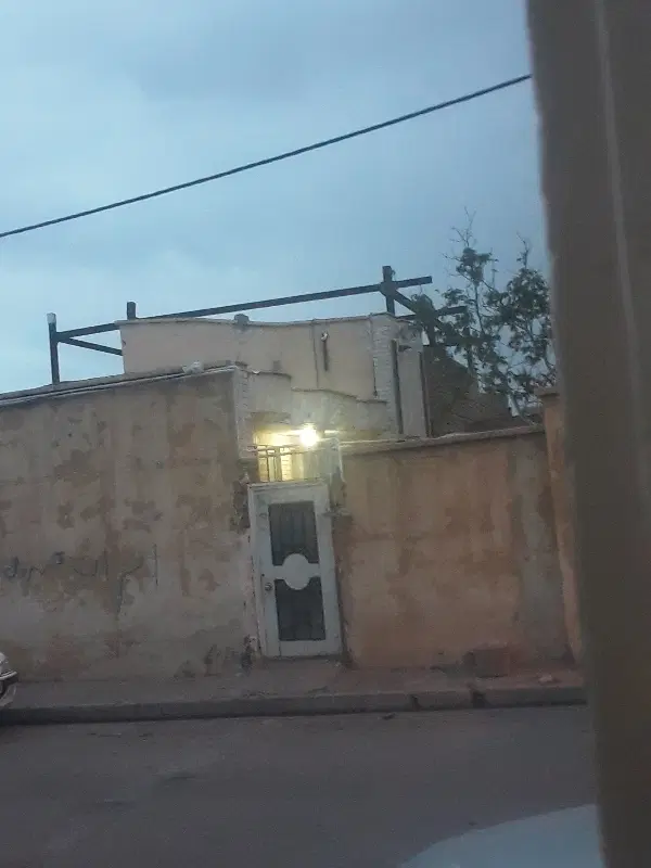 فروش تجاری ومسکونی نیمه کاره