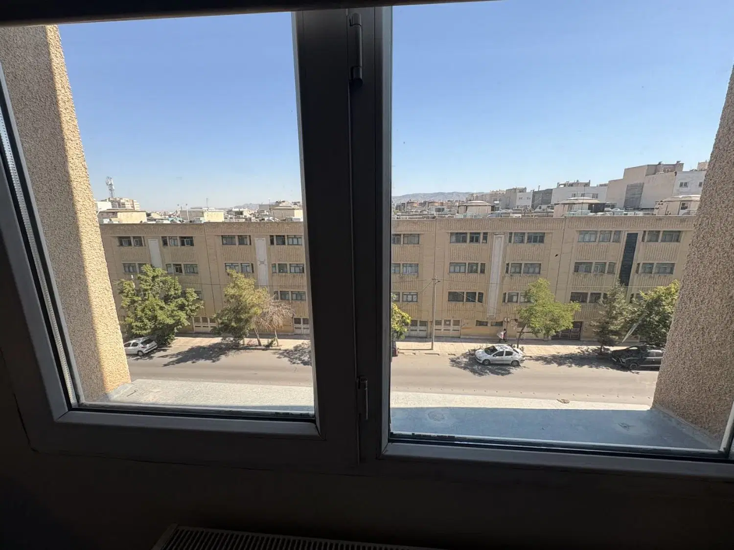 ۱۱۳ متری بازسازی شده با آسانسور