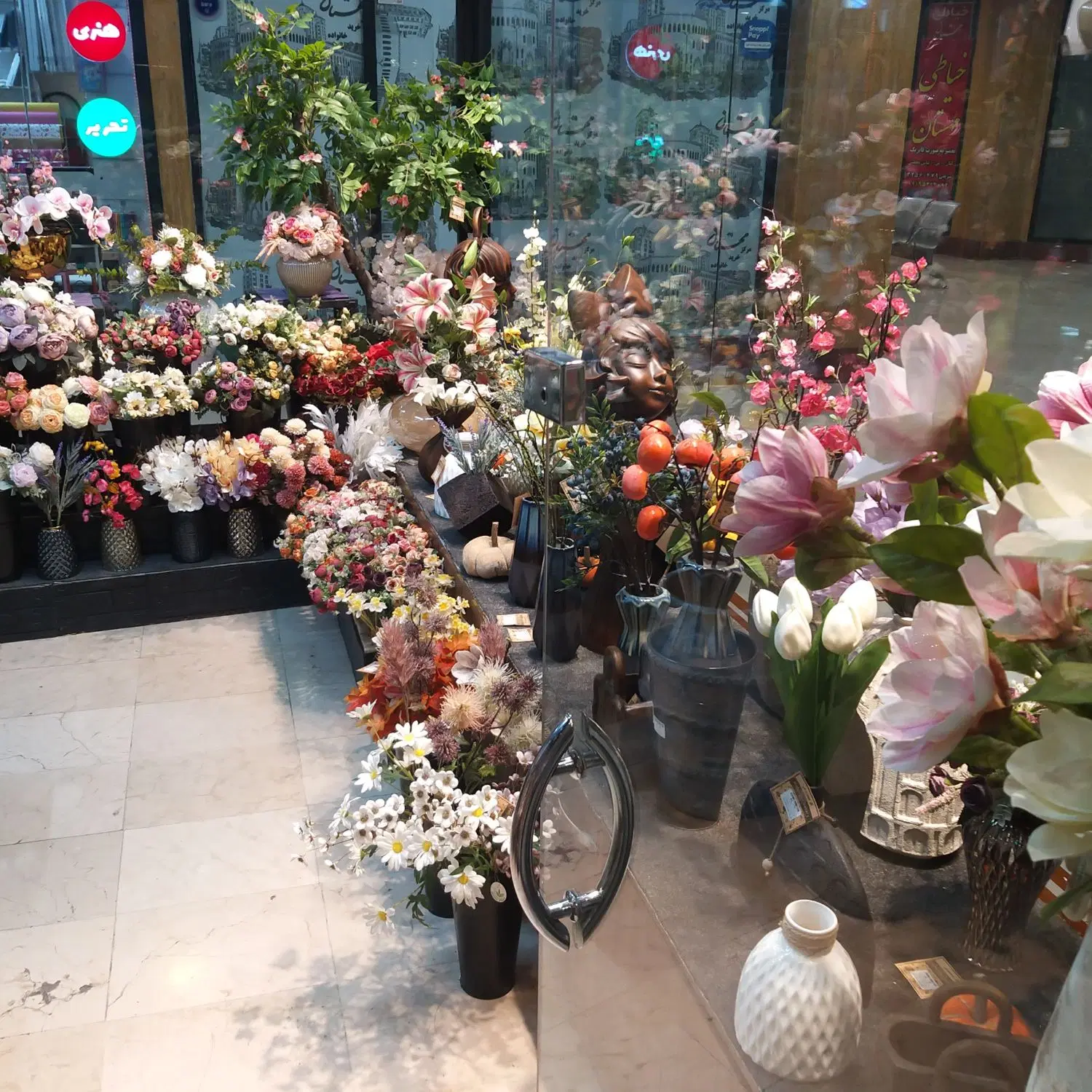 واگذاری مغازه گل مصنوعی بصورت یکجا