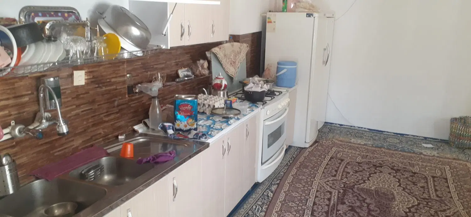 خانه باغ در  روستای خرم آباد شهر  تاکستان