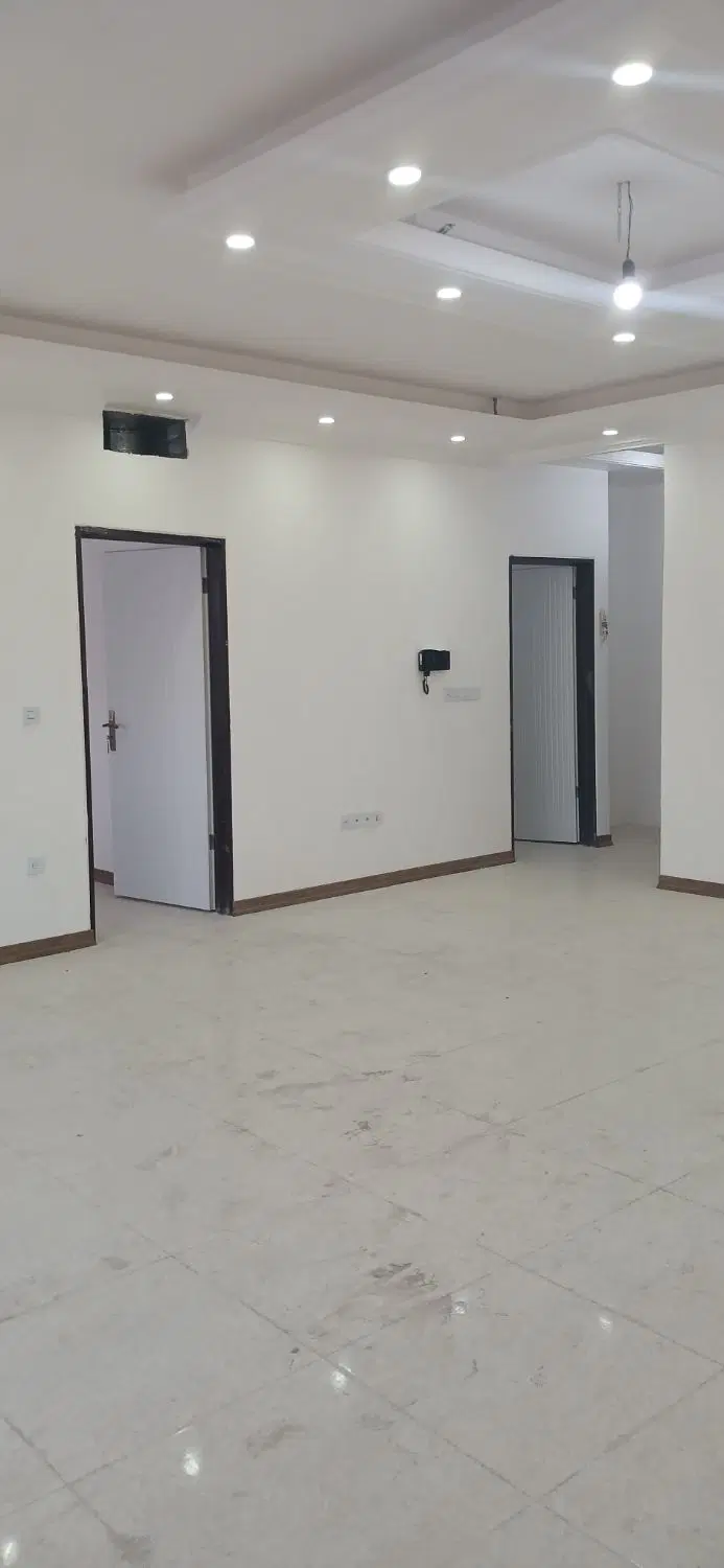 اپارتمان105متری سننددارگلستان یاس ها
