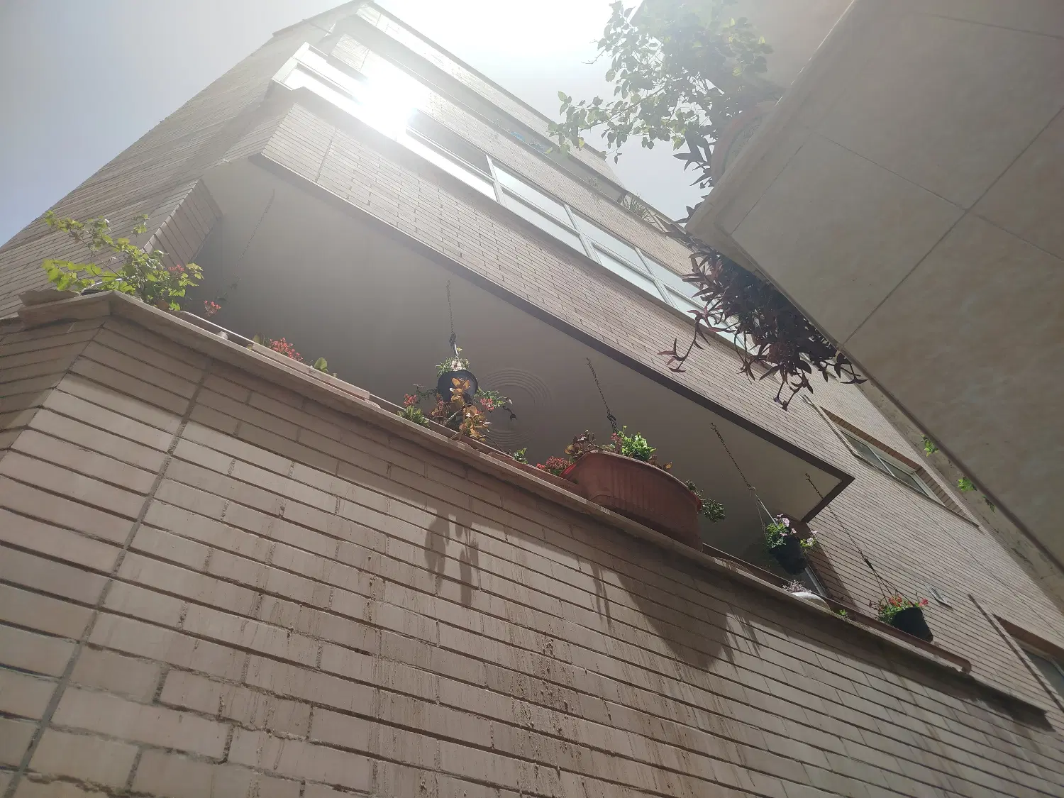 معاوضه آپارتمان ۸۲ متری با ۳ خواب