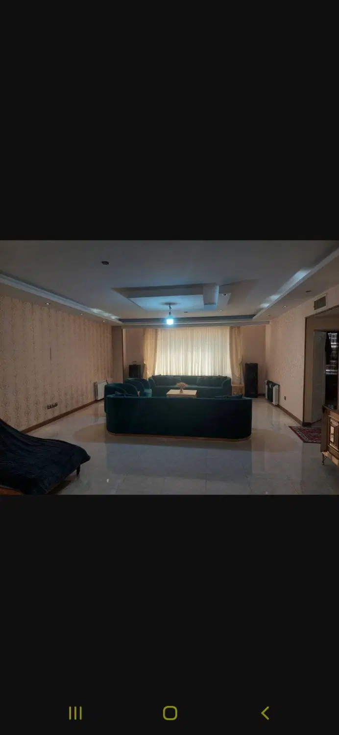 ۱۵۰ متری سه خوابه غرق نور
