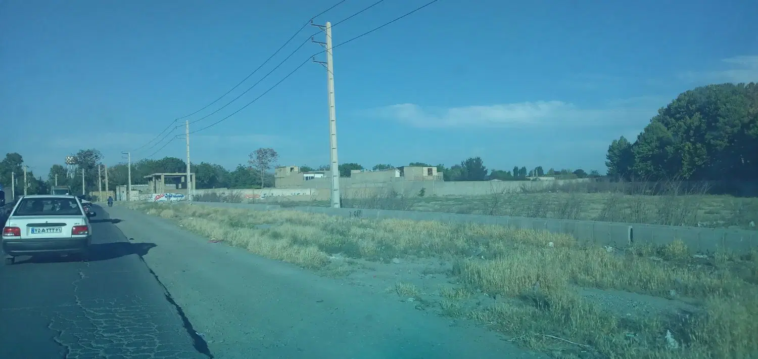 زمین سنددار بحر جاده اصلی لم آباد