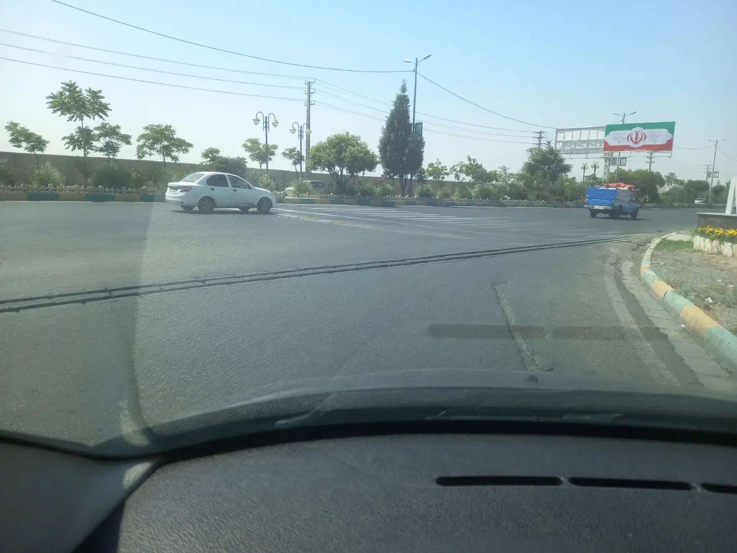 ملک تجاری مسکونی سند دار