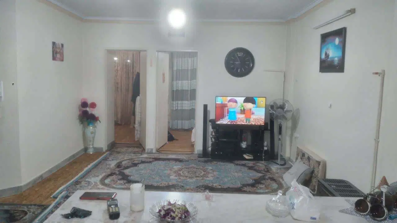 آپارتمان ۶۵ متری تک واحدی دو خوابه‌ پارکینگ انباری
