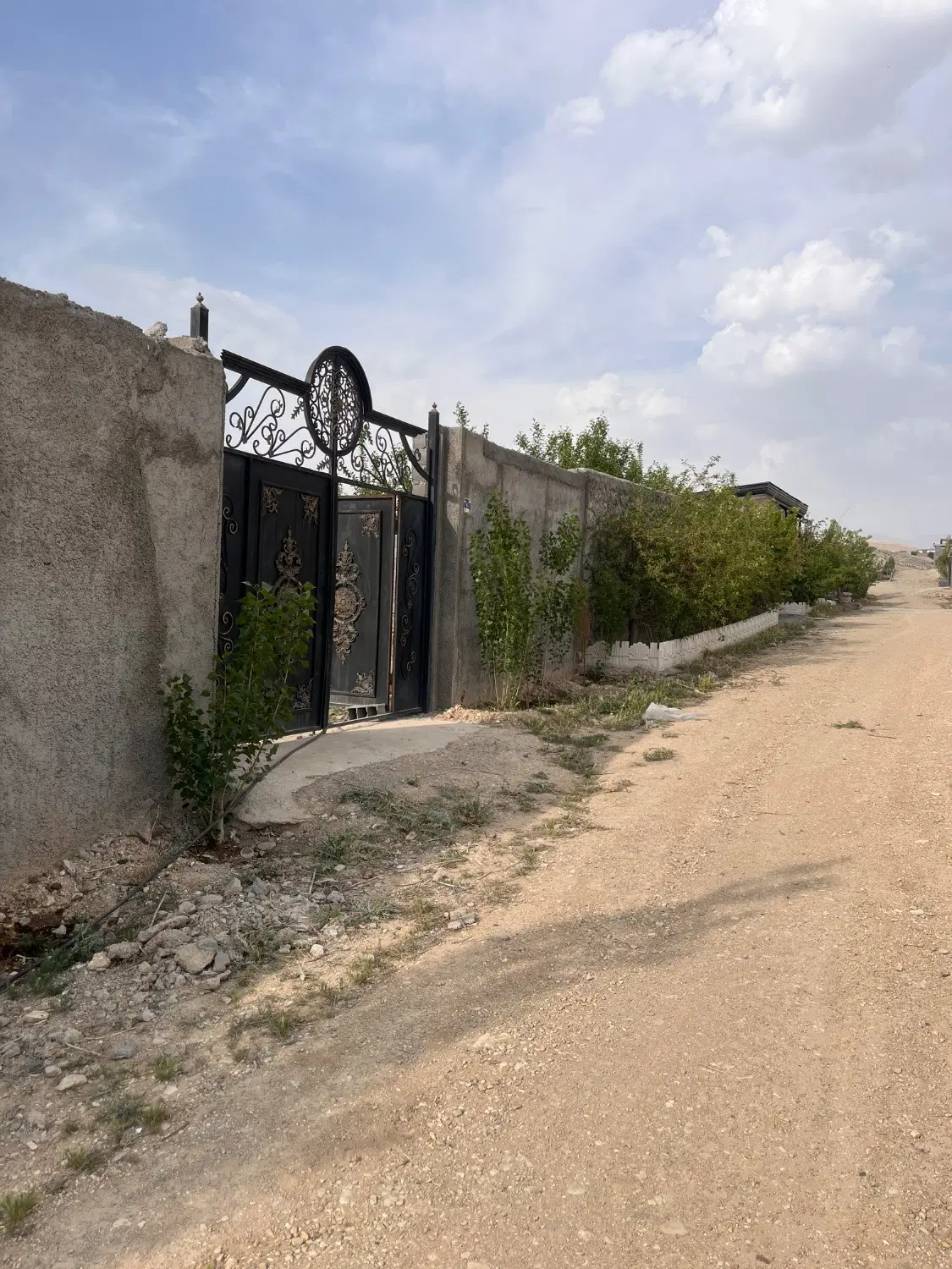 باغچه 320 متری مهرآباد رودهن