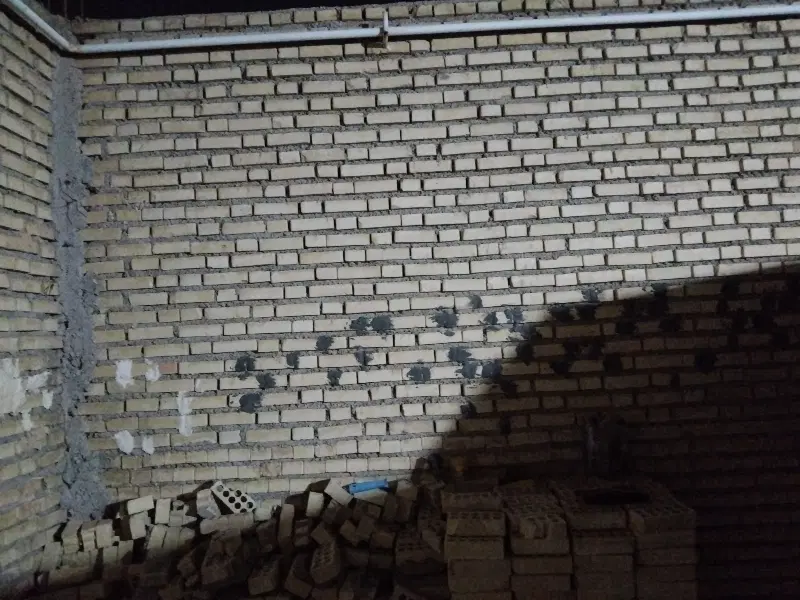 خانه نیمه ساخت