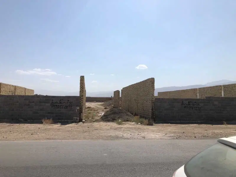 زمین سنددار نبش پدیده