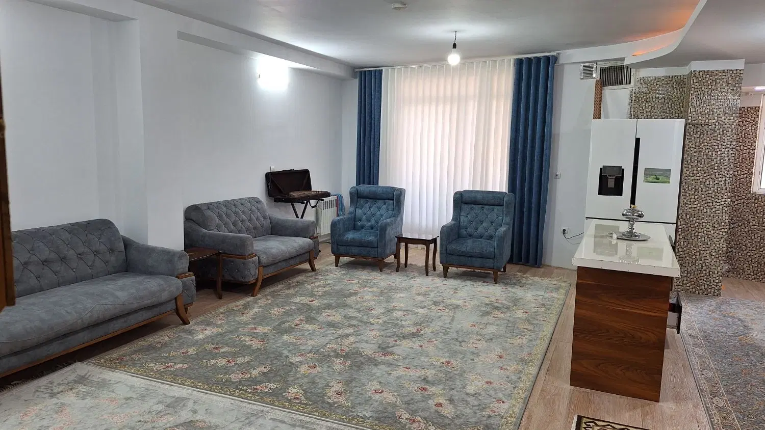 آپارتمان سند دار غرق در نور