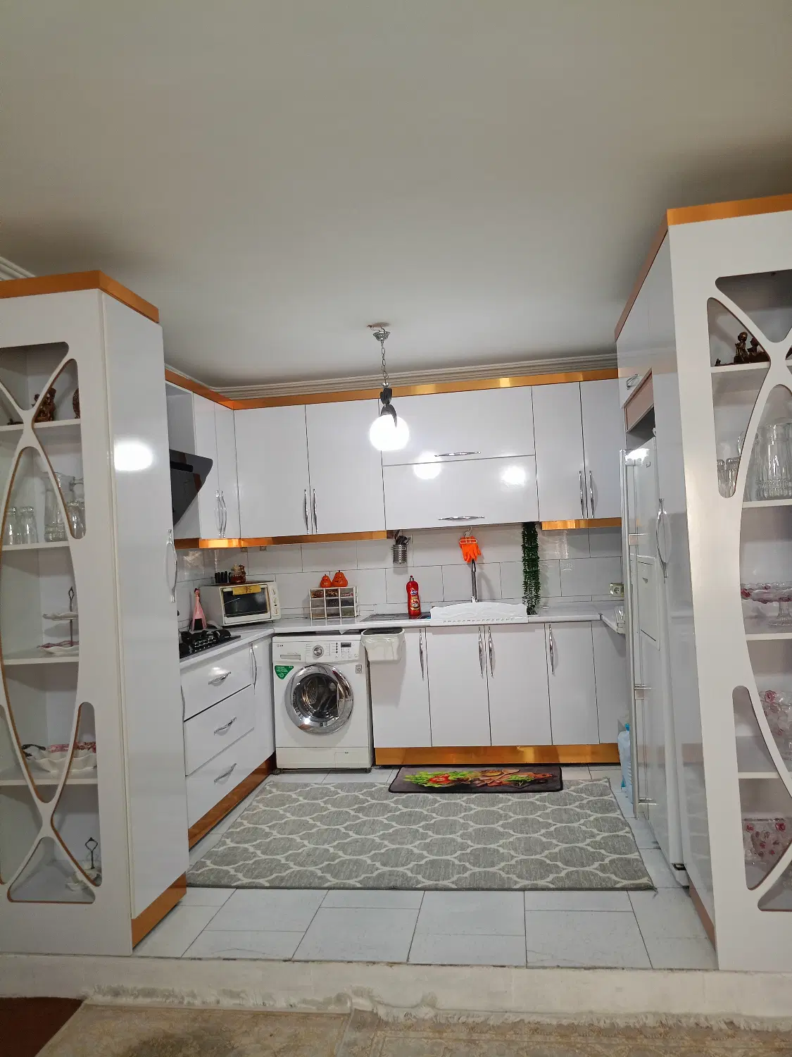 اجاره واحد 90متری فول امکانات
