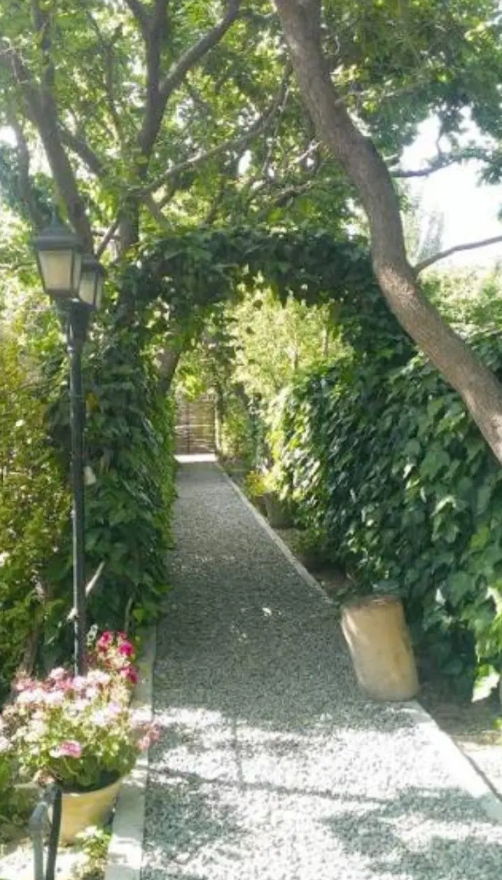 باغ 6هزارمتری