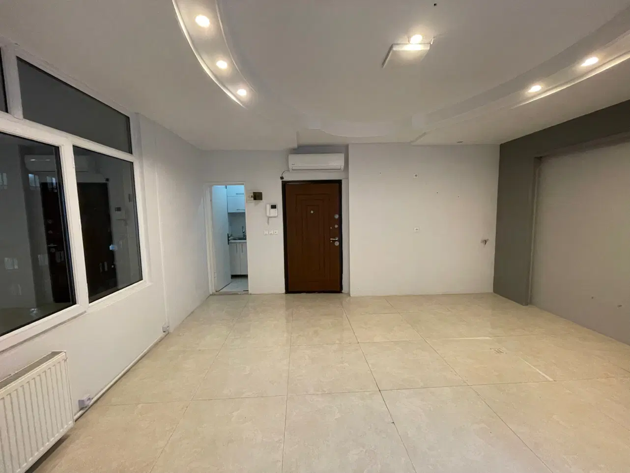 دفتر کار ۷۰ متری حاشیه صارمی
